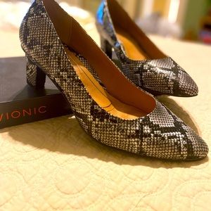 Vionic snakeprint pumps